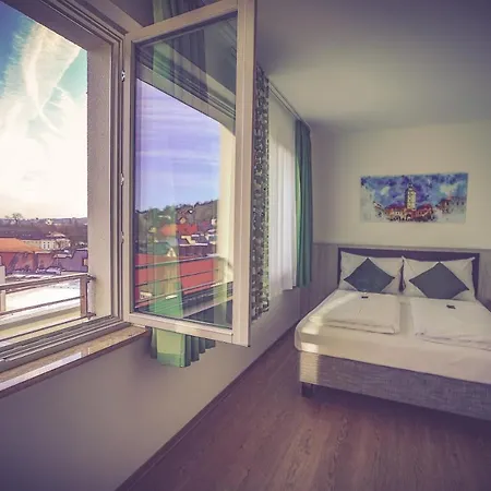 Huerner Hotel 2*